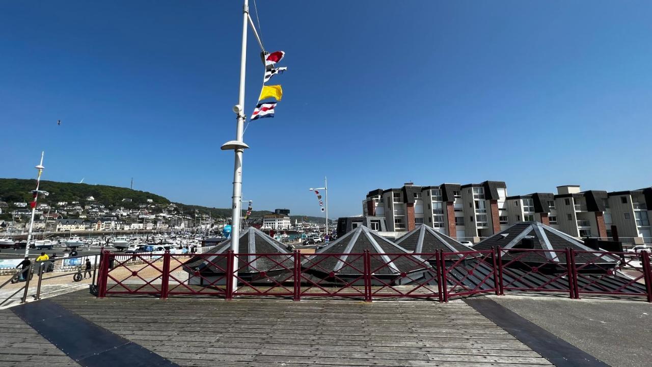 Le Maritime, Front De Mer Et Parking Sous-Terrain Fecamp Exterior photo